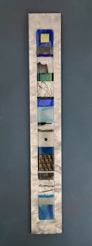 WALL TOTEM - 4&quot; X 28&quot; - B&amp;W BLUE