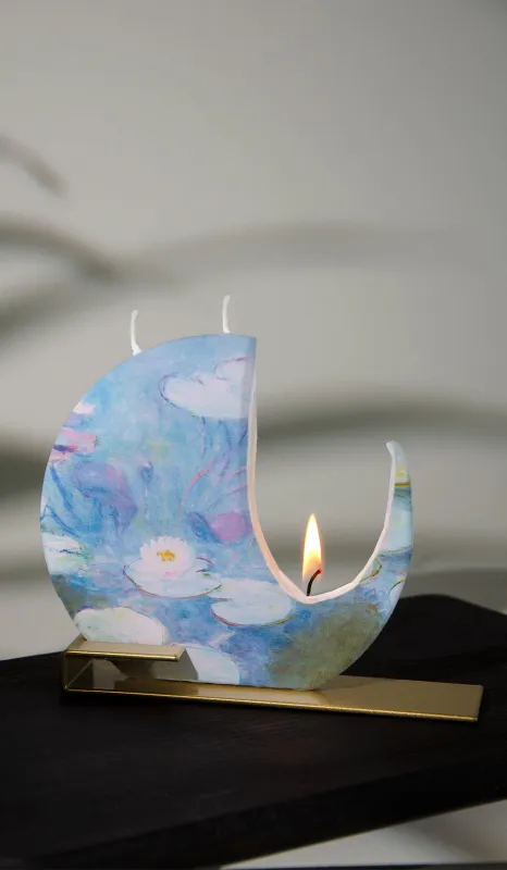Flat Hand Crafted 6&quot; Round Candle - Claude Monet Water Lili