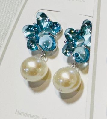 BLUE FLOWER WITH FRESHWATER PEARL DROP EARRING SILVER