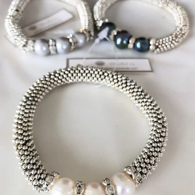 3 Pearl Stretch Bracelet - Black Pearl
