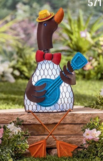 21in Solar Sitting Duck Playing the Banjo