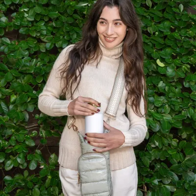 White with Gold top Insulated Water Bottle- 24 Oz