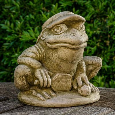 PICKLEBALL FROG STATUE IN ENGLISH MOSS
