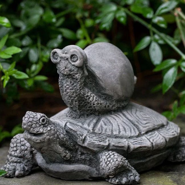 SNAIL EXPRESS STONE STATUE