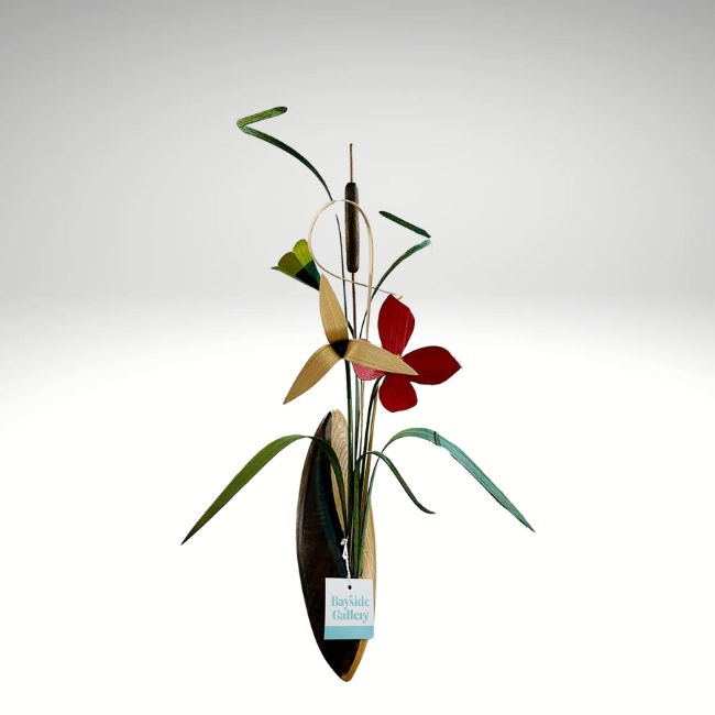 WOODEN WALL VASE &amp; FLOWERS