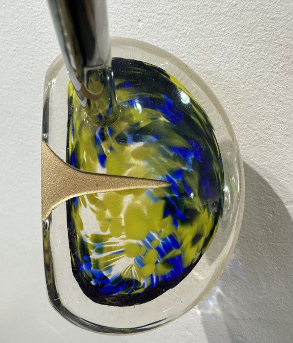 MALLET STYLE GLASS PUTTER - MAIZE AND BLUE RIGHT 35