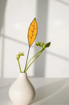 GLASS LEAF FLORA PLANT PICK - MARIGOLD ORANGE