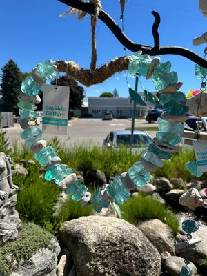 GLASS &amp; STONE HANGING HEART WREATH