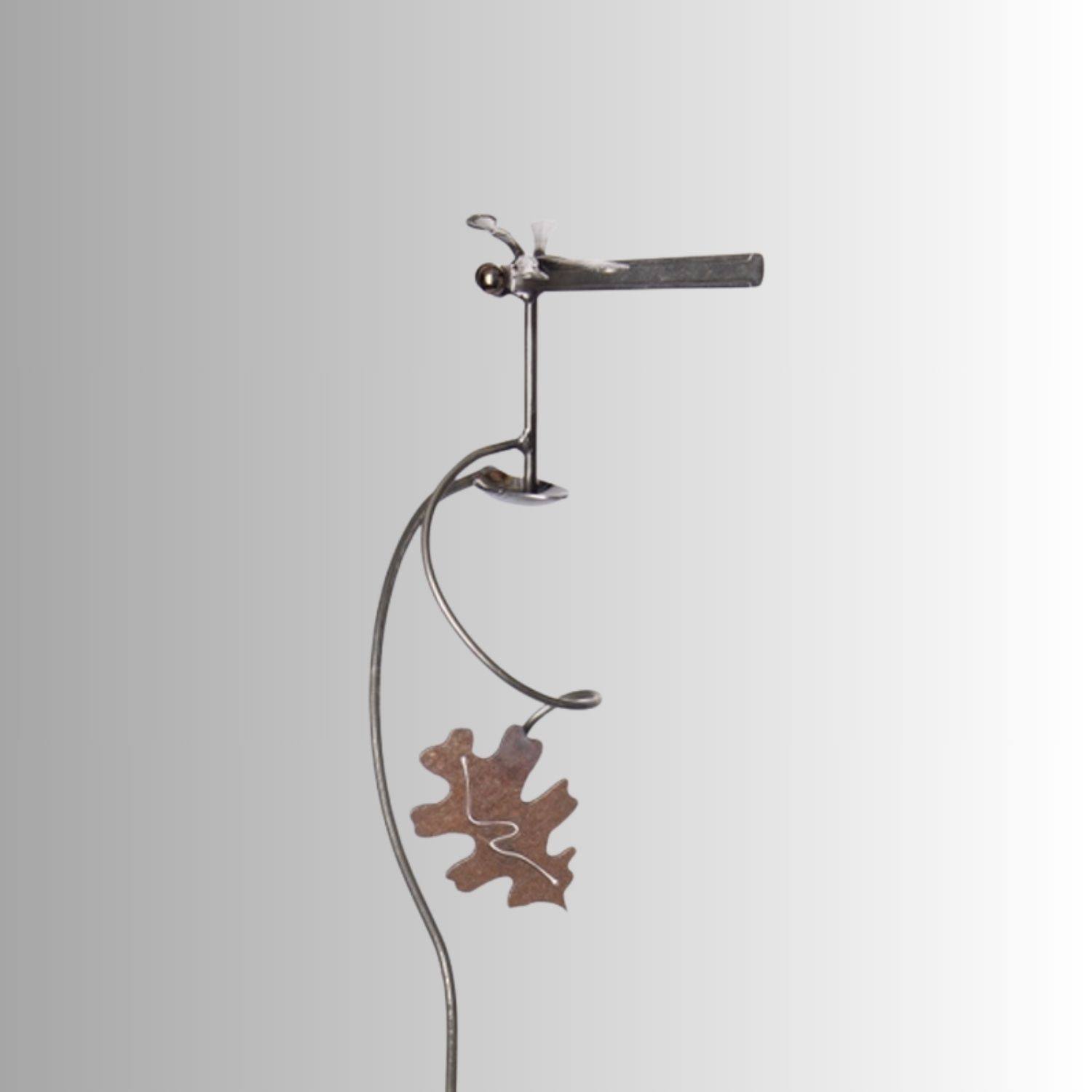 SINGLE DRAGONFLY WITH OAK LEAF GARDEN STAKE