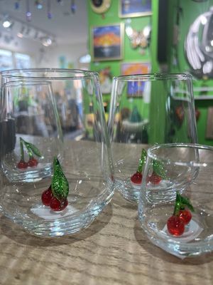 GLASS CHERRY CUP