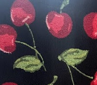 HAND HOOKED PILLOW - BLACK CHERRY 18X18"
