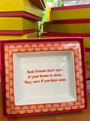 Sassy Wise Saying Tray - "Best friends don't care..."