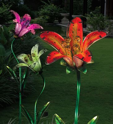 Tiger Lily Solar Stake -
