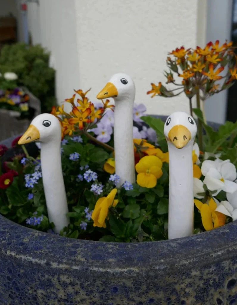 MINI GOOSE NECK POT STAKE