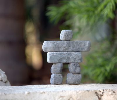 7" Inukshuk