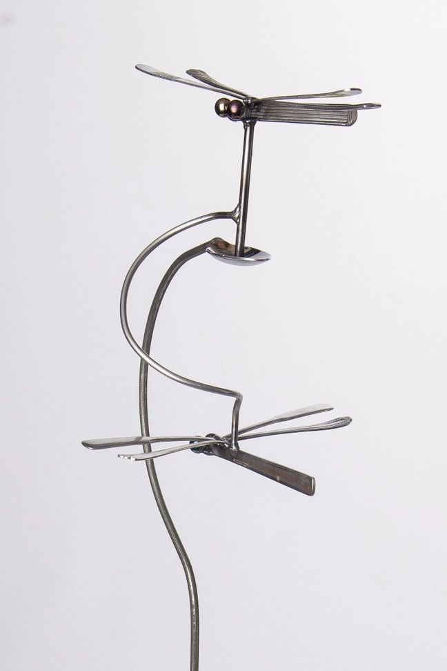 DOUBLE DRAGONFLIES BALANCING ART