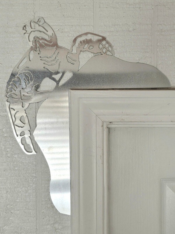Metal Sea Turtle Door Frame Decor, 13 x 11