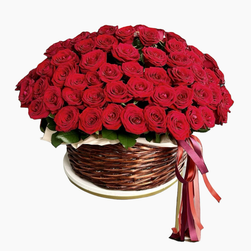 Composition of 100 red roses