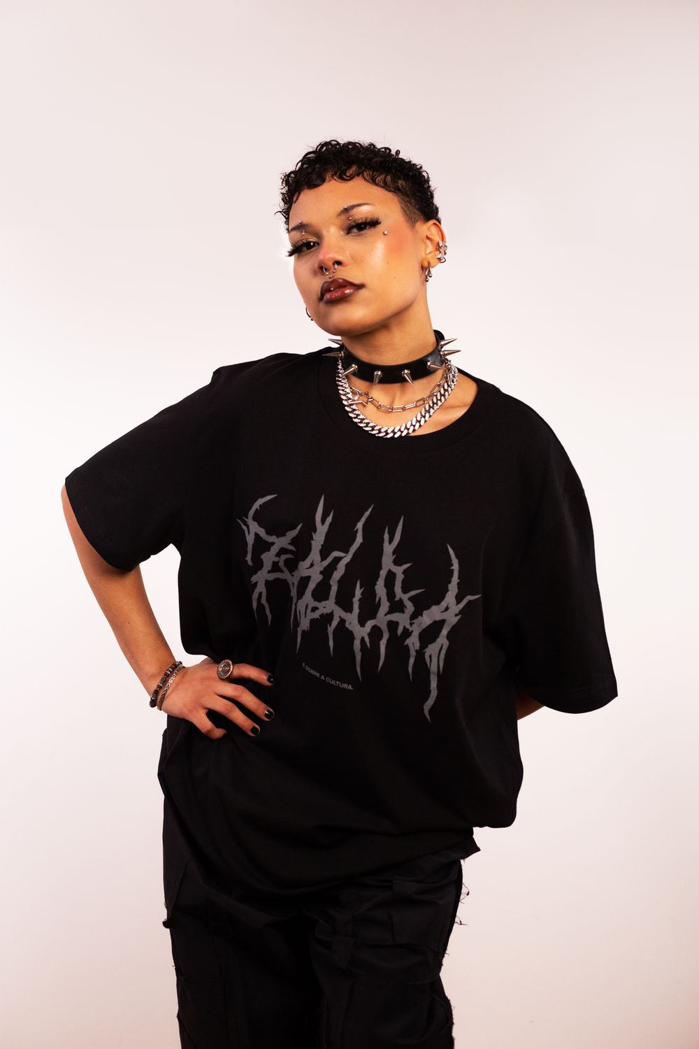 T-Shirt &quot;É Sobre a Cultura.&quot; Preta