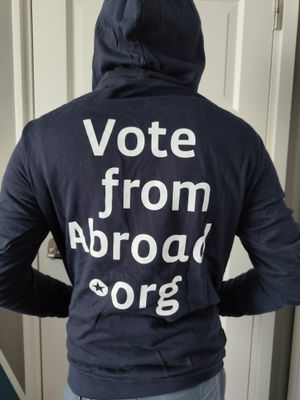 VoteFromAbroad Pullover Hoodie Navy