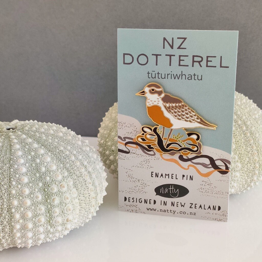 Enamel Pin- NZ Dotterel Tuturiwhatu