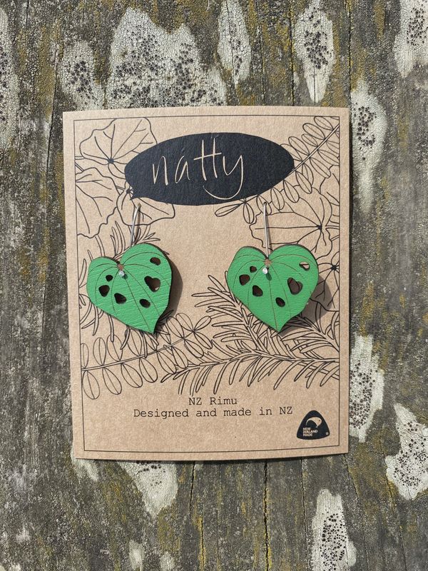 Earrings - kawakawa