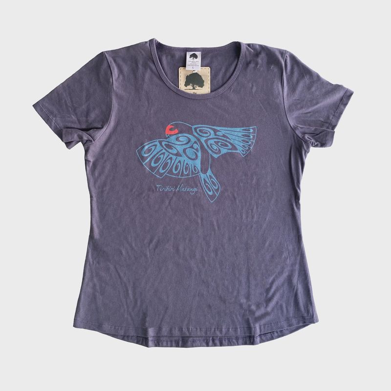 T-Shirt: kākāriki TMI , womens