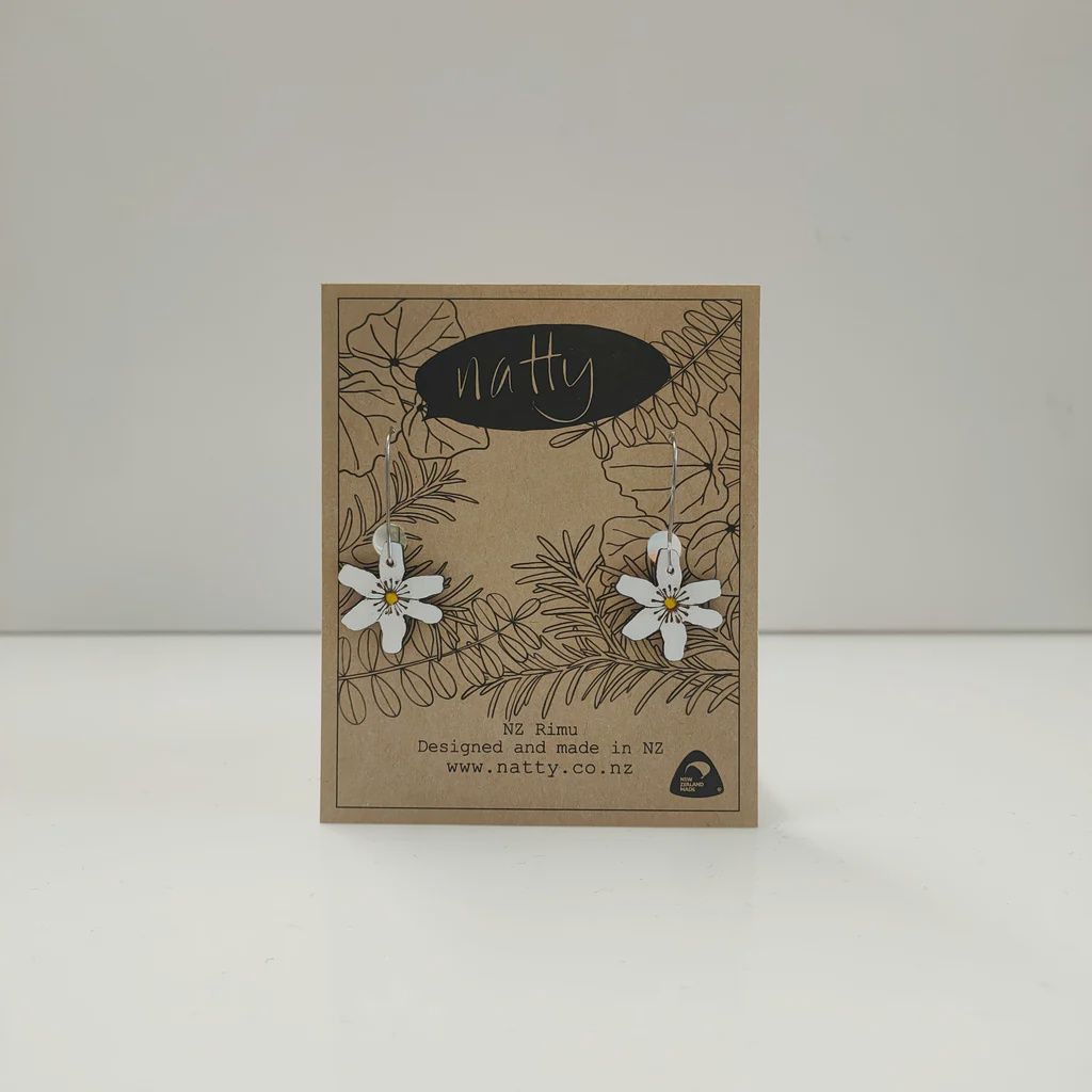 Earrings-  puawānanga /Bush Clematis