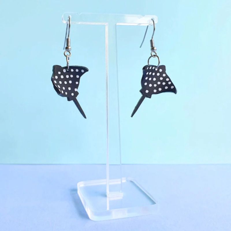 Earrings- Whai/eagle ray