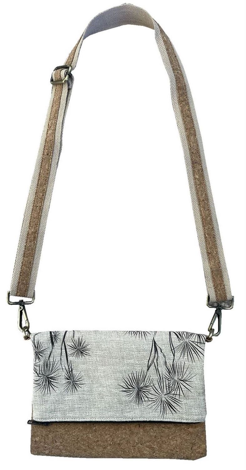 Bag- Ti Kouka, natural cork fabric, cream Bag- Ti Kouka, natural cork fabric, cream