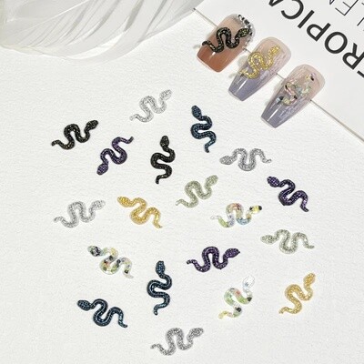 Snake Nail Rhinestone