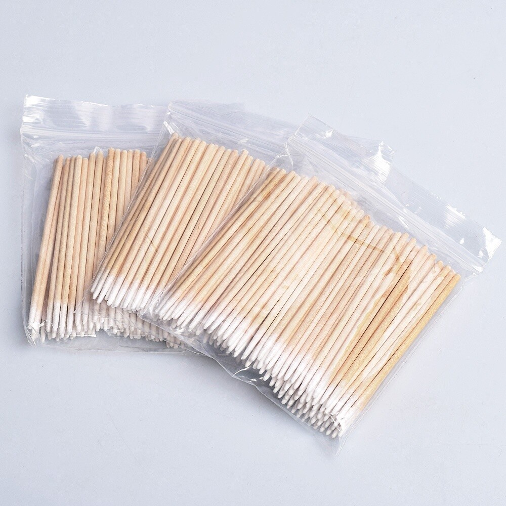 Pointed Tip Cotton Swabs