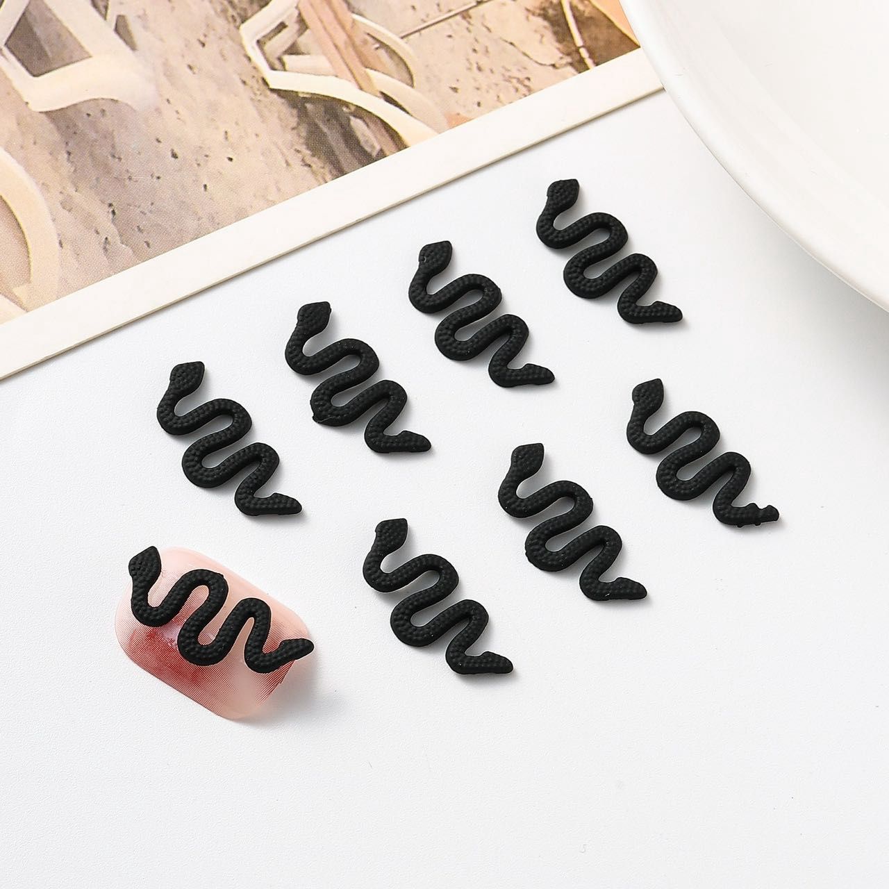 Snake Nail Charm (2pcs), color: Black
