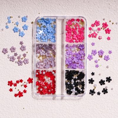 Flower Rhinestone (6 Grids Box ) - B