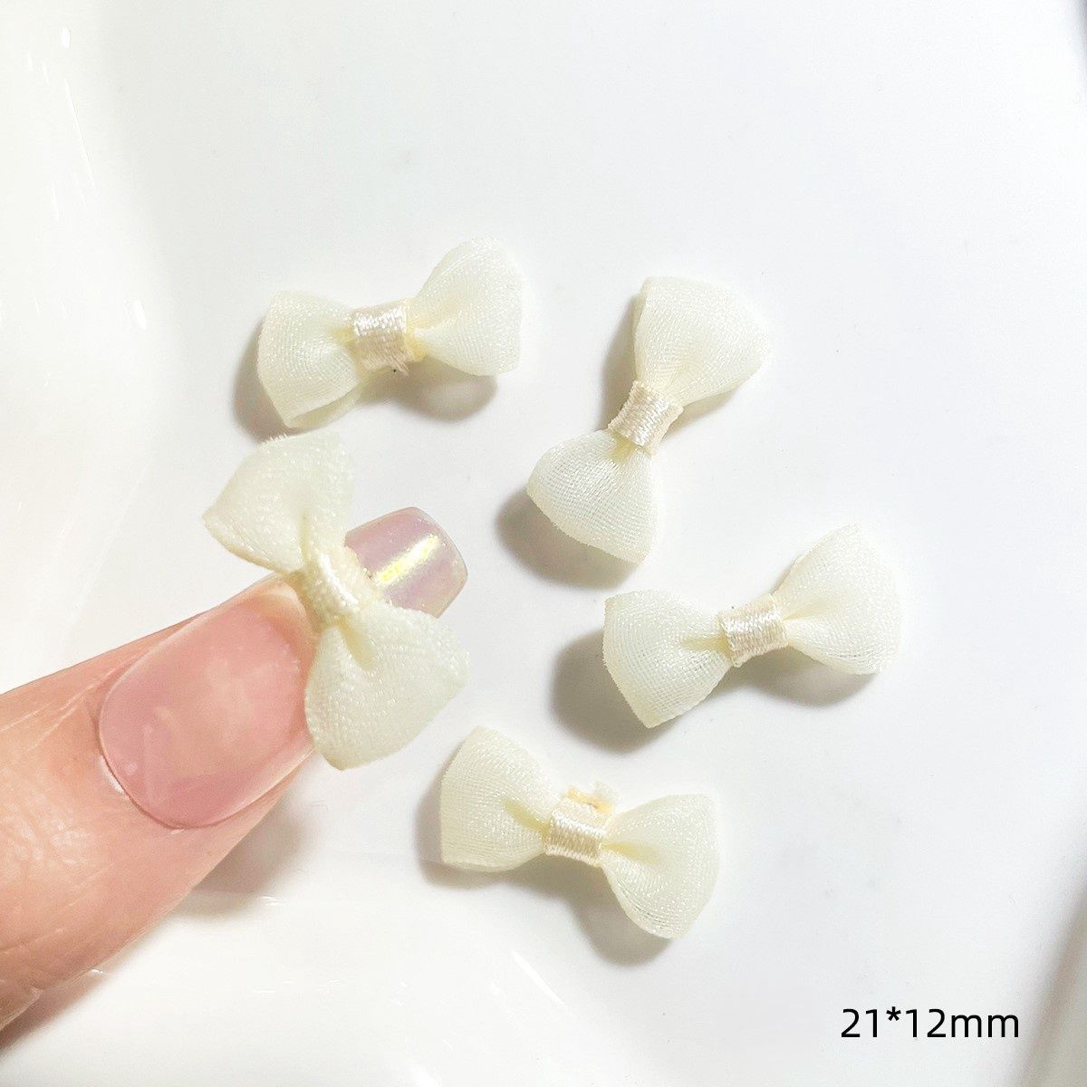 Mesh Bowtie Nail Charm (2pcs), color: White