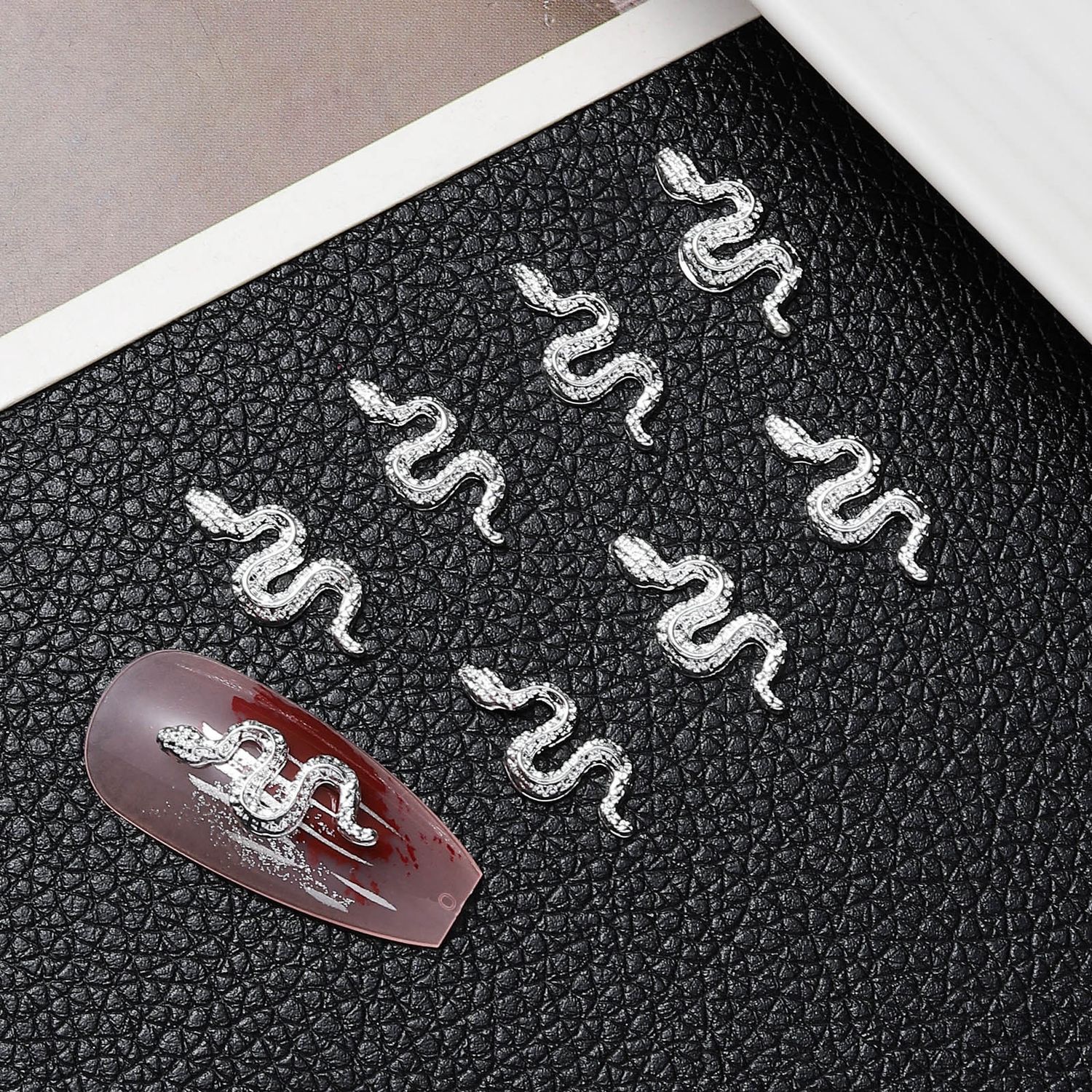 Snake Nail Charms 2pcs/Bag, color: Silver