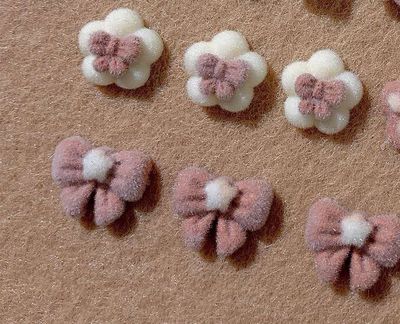 3D Velvet Nail Charms (2pcs)