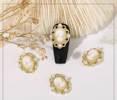 Classic Baroque Nail Charms 2pcs/bag