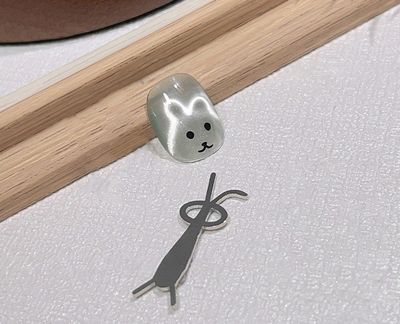 Cat Eye Gel Magnet - Bunny Nail Art