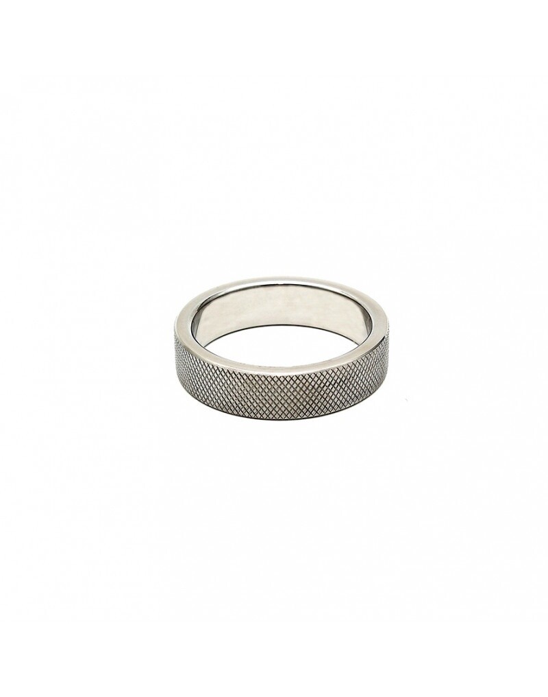 COCKRING IN HOOGWAARDIG RVS. 1.5 CM. BREED 40mm