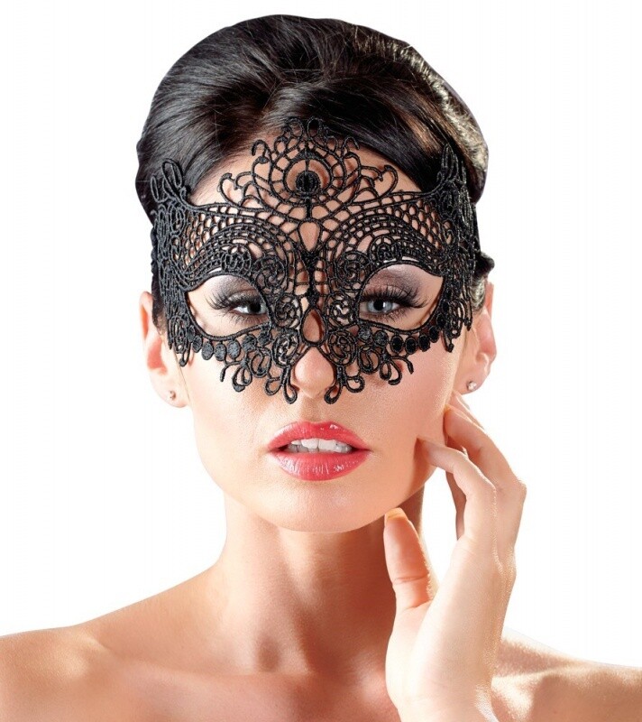 EMBROIDERED MASK