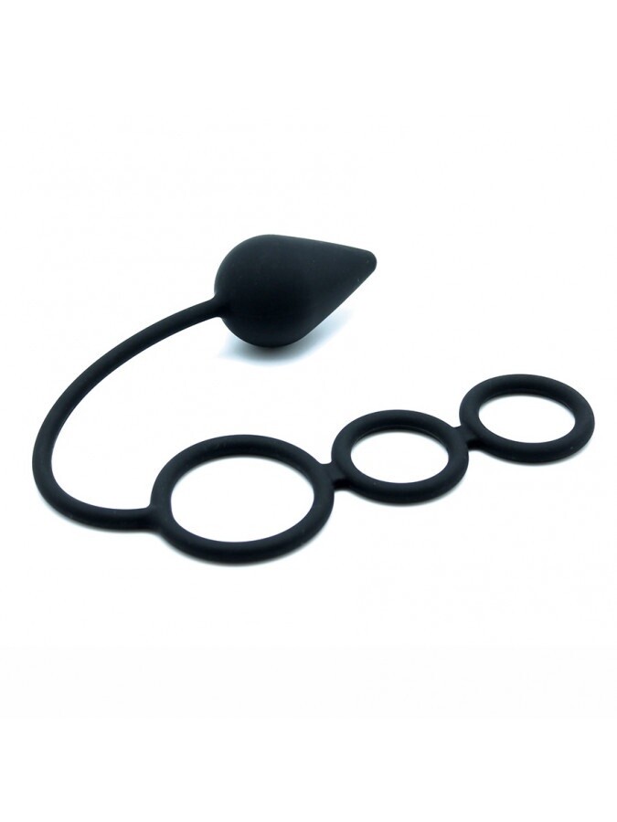 COCKRING MET ANAL LOCK