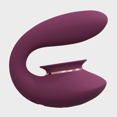 Twitch 3 Rechargeable Vibrator and Suction Burgundy
