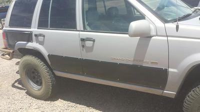 Used Driver Side Left Rear Quarter Glass Window – Tinted – For 1993-1998 Jeep Grand Cherokee ZJ