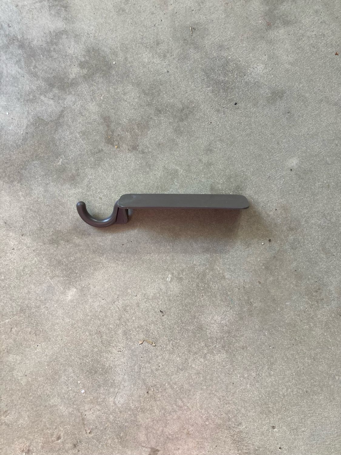 Flat Alumawoodhooks-Brown/Plastic