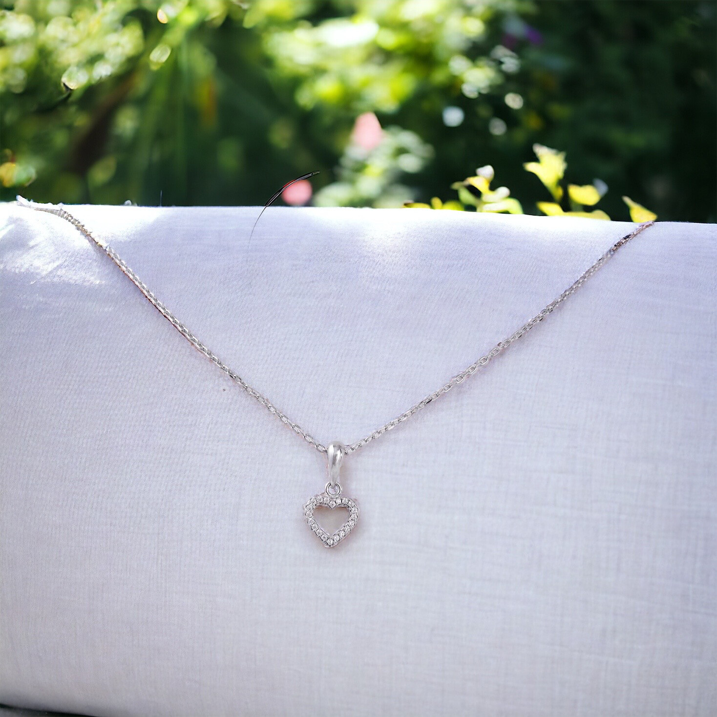 Ketting Met Hart Bedel - Elegant Sweet Heart Ketting - Ketting Met Hanger - Zilveren Ketting - Ketting Met Inlay Zircon - Platina Wit Goud Plated Rhodium - Gold Plated