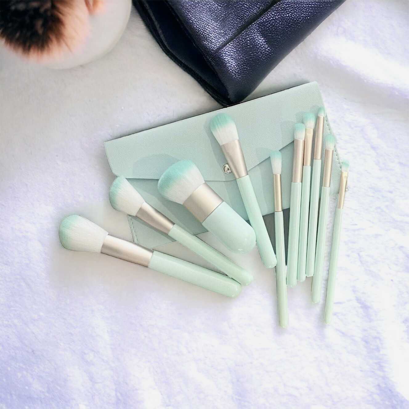 Make Up Borstel Set 10 stuks - Kwalitatieve Vegan make-up borstel set met opbergzak - in een zachte opvallend groene kleur