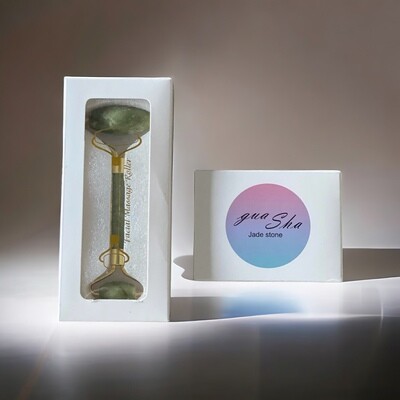 Cadeau Set - Jade Massage Roller - Gua Sha - Massage Steen - Cadeau tip - Cadeau voor haar - Derma roller - anti aging - Gezicht massage tool