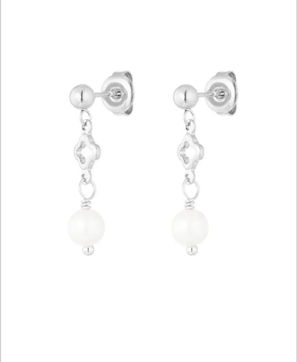 Hang Oorbellen Met Parel En Klaver - Stainless steel oorbellen - Nikkelvrij oorbellen - 100% waterprof