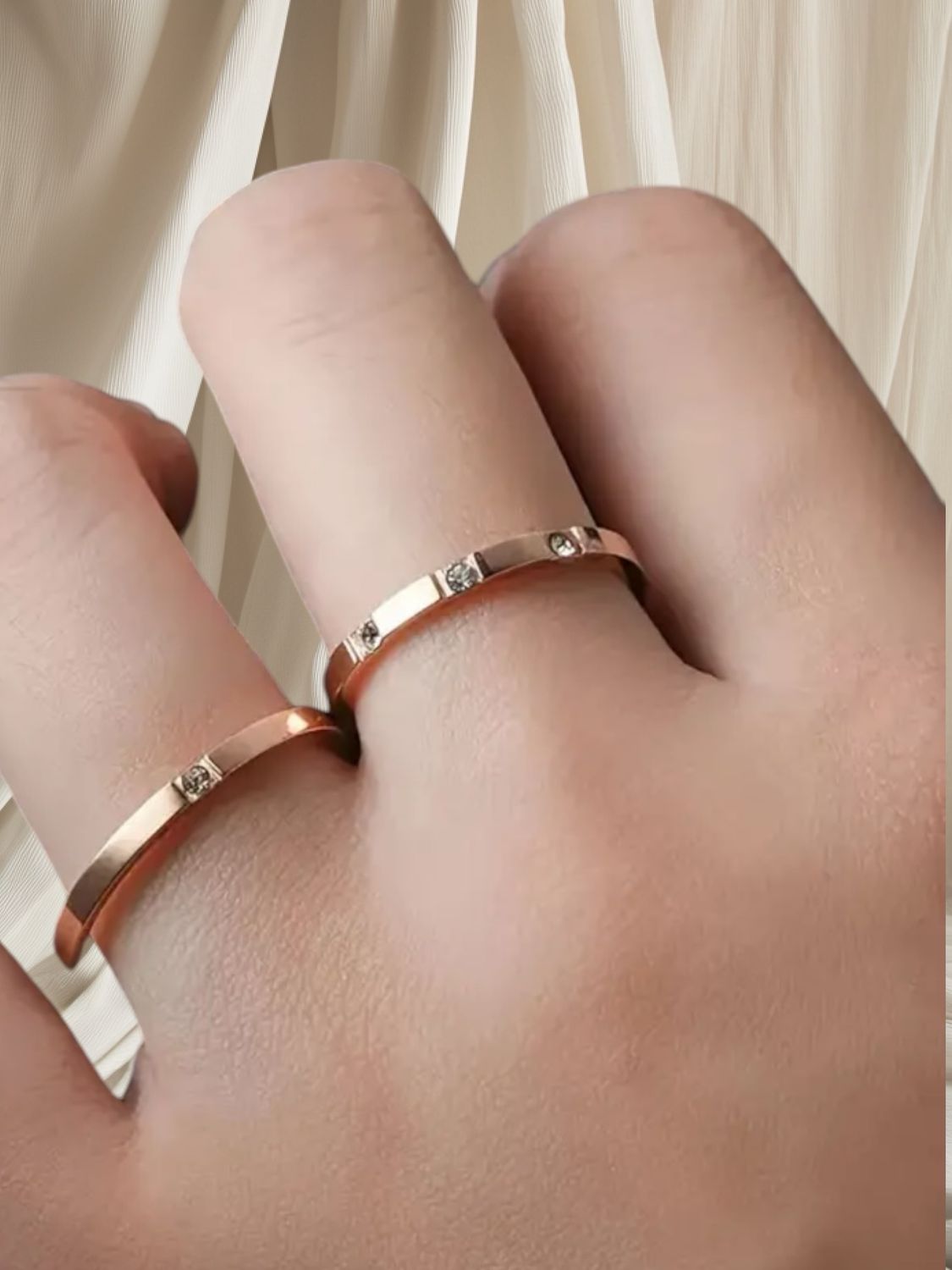 Set Van 2 Stainless Steel Ringen Met Steentjes